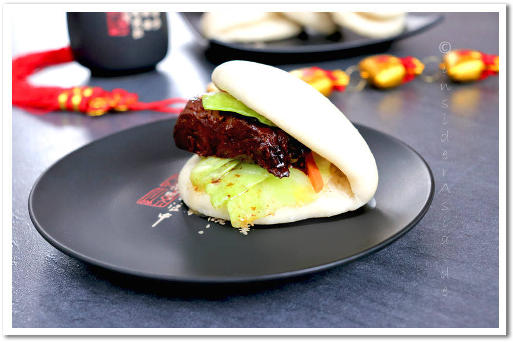 Gua Bao mit Fleisch und Gemüse