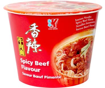 Scharfe Instant Nudel-Bowl mit Rindfleischgeschmack