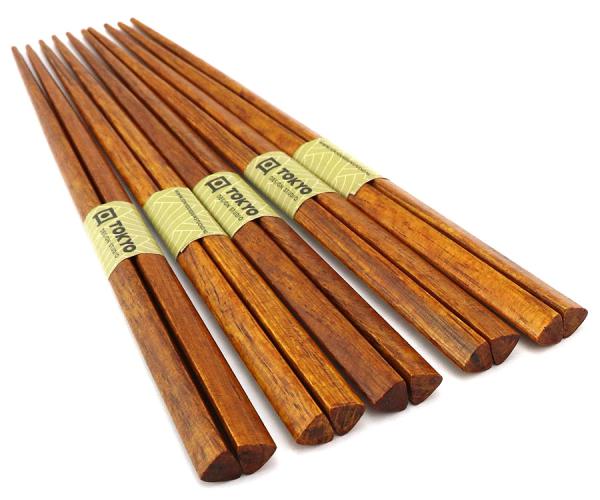 Dreikantiges Holz-Essstäbchen-Set Dreikantiges Holz-Essstäbchen-Set